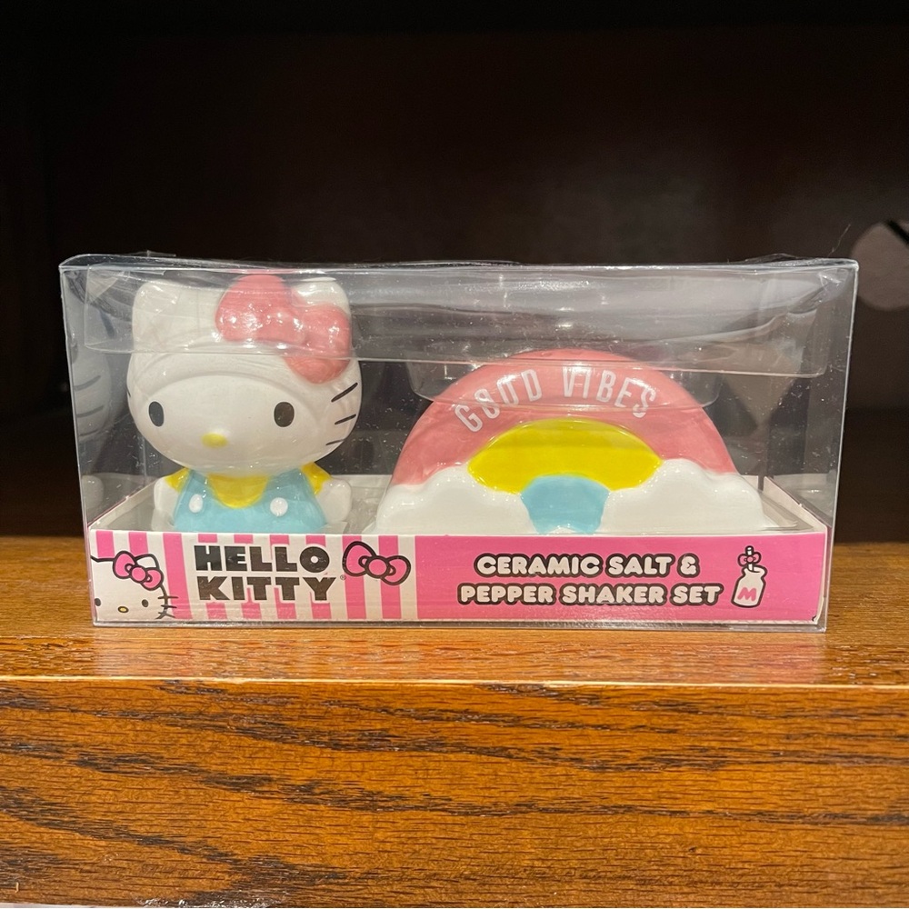HELLO KITTY GOOD VIBES CERAMIC SALT AND PEPPER SHAKER SET RAINBOW